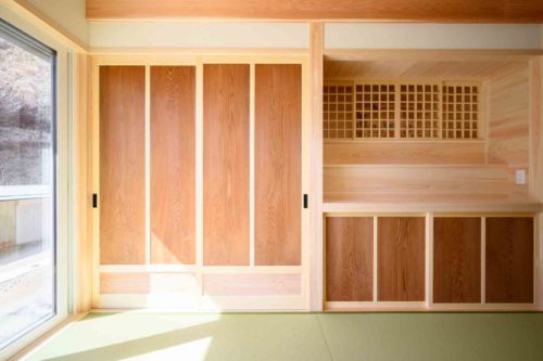 山の暮らしを楽しむ家：愛知県