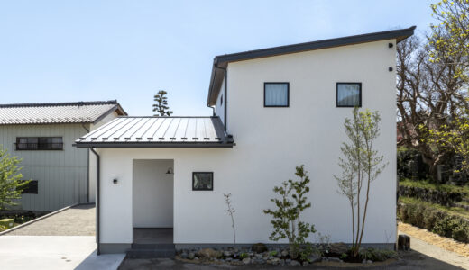 吹き抜けのある家、薪ストーブ(飯田市)