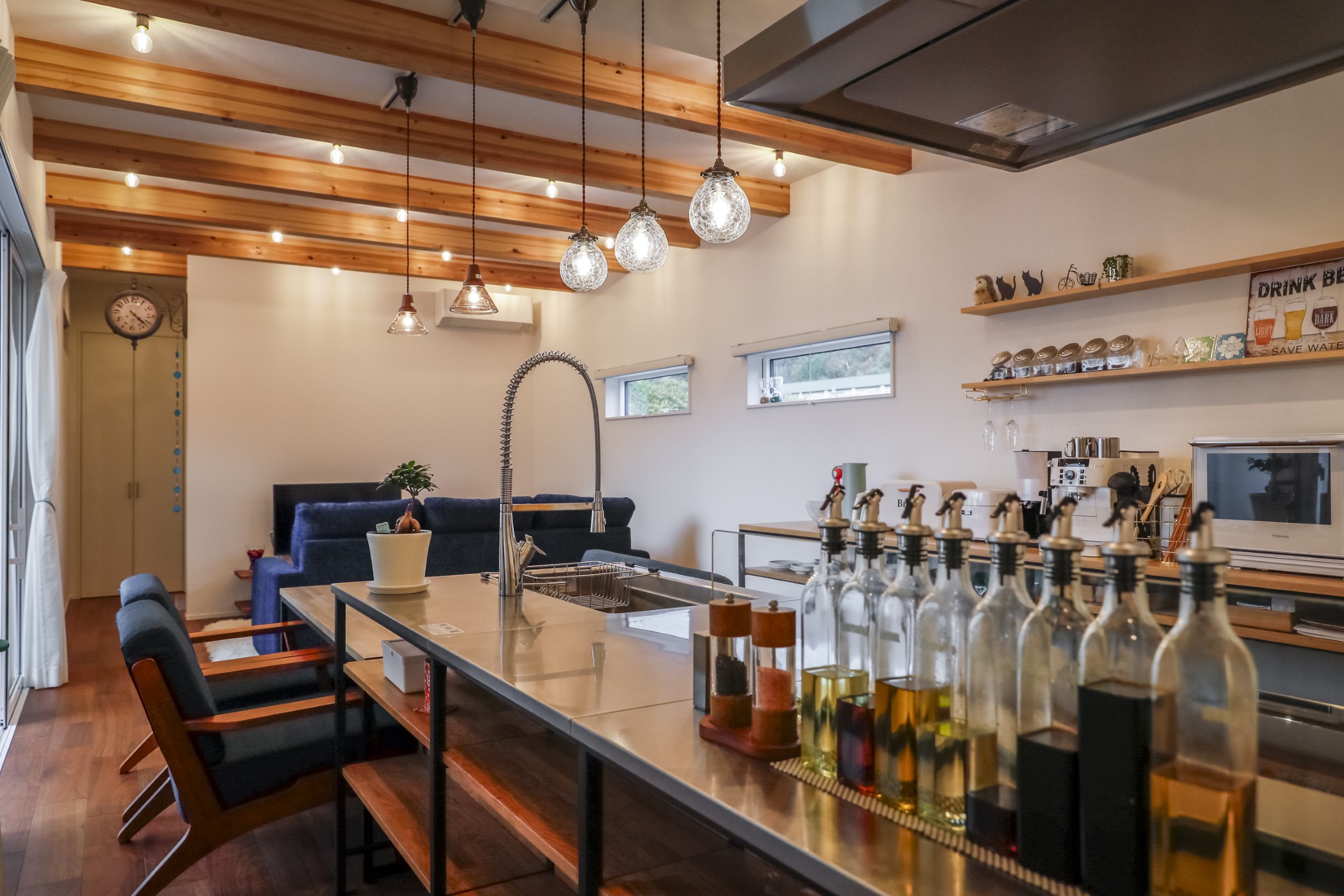 山を一望できる中庭のある家（中川村）