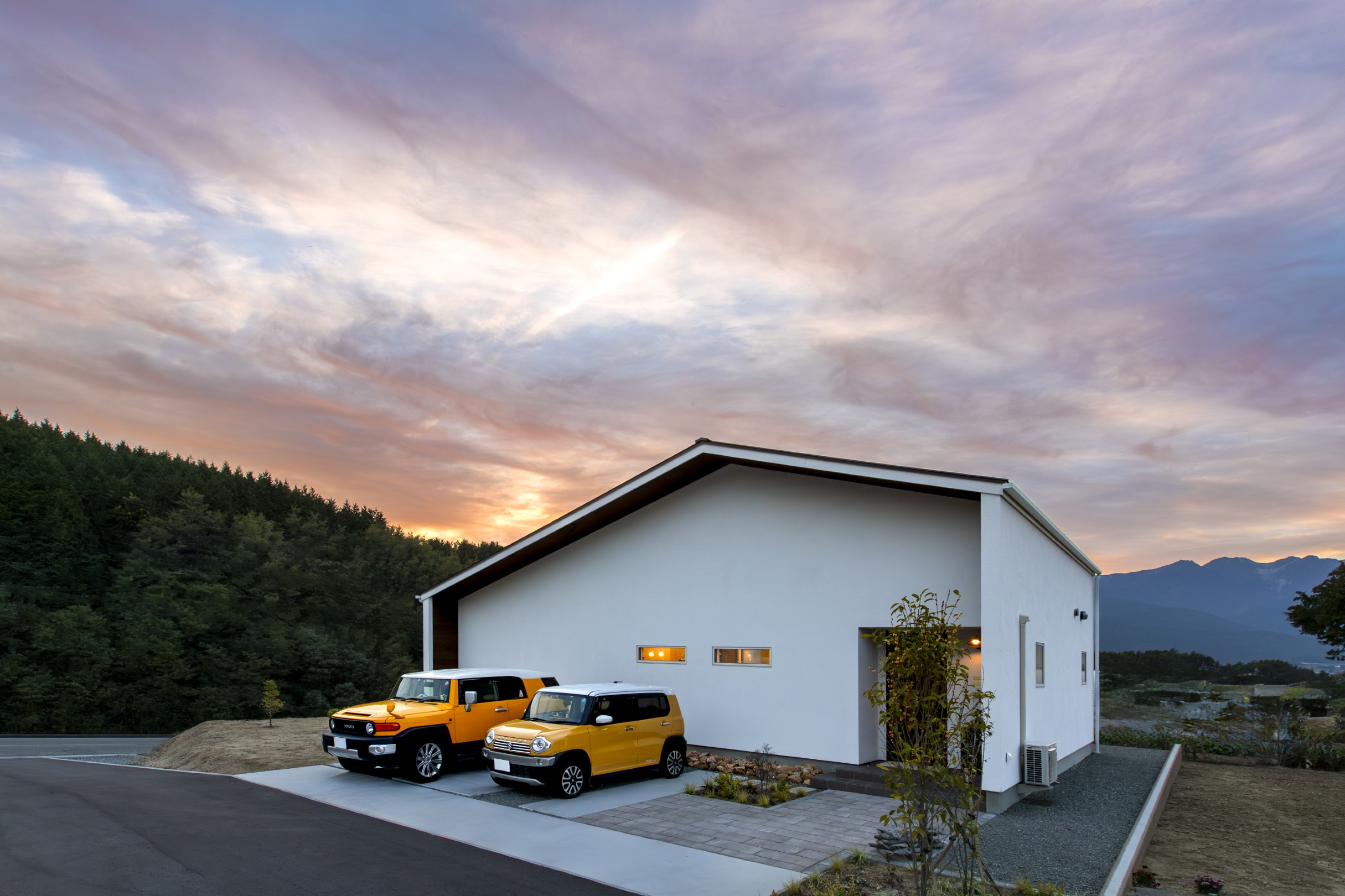 山を一望できる中庭のある家（中川村）