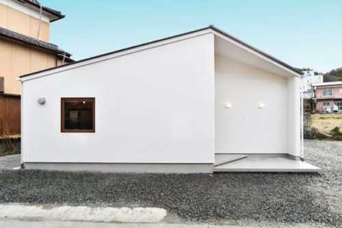 飯田市　注文住宅　平屋　中庭　外観