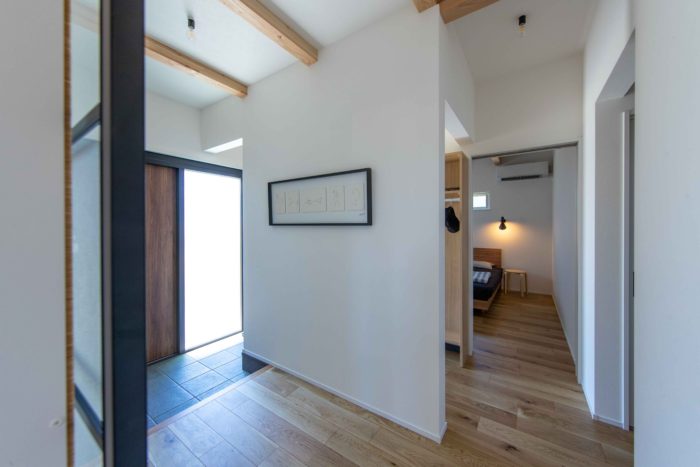 平屋の玄関とシューズクローク 飯田市の施工事例